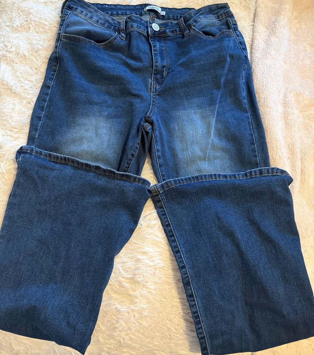 Rue21 Blue Jeans Size 14 Distressed Denim Pants